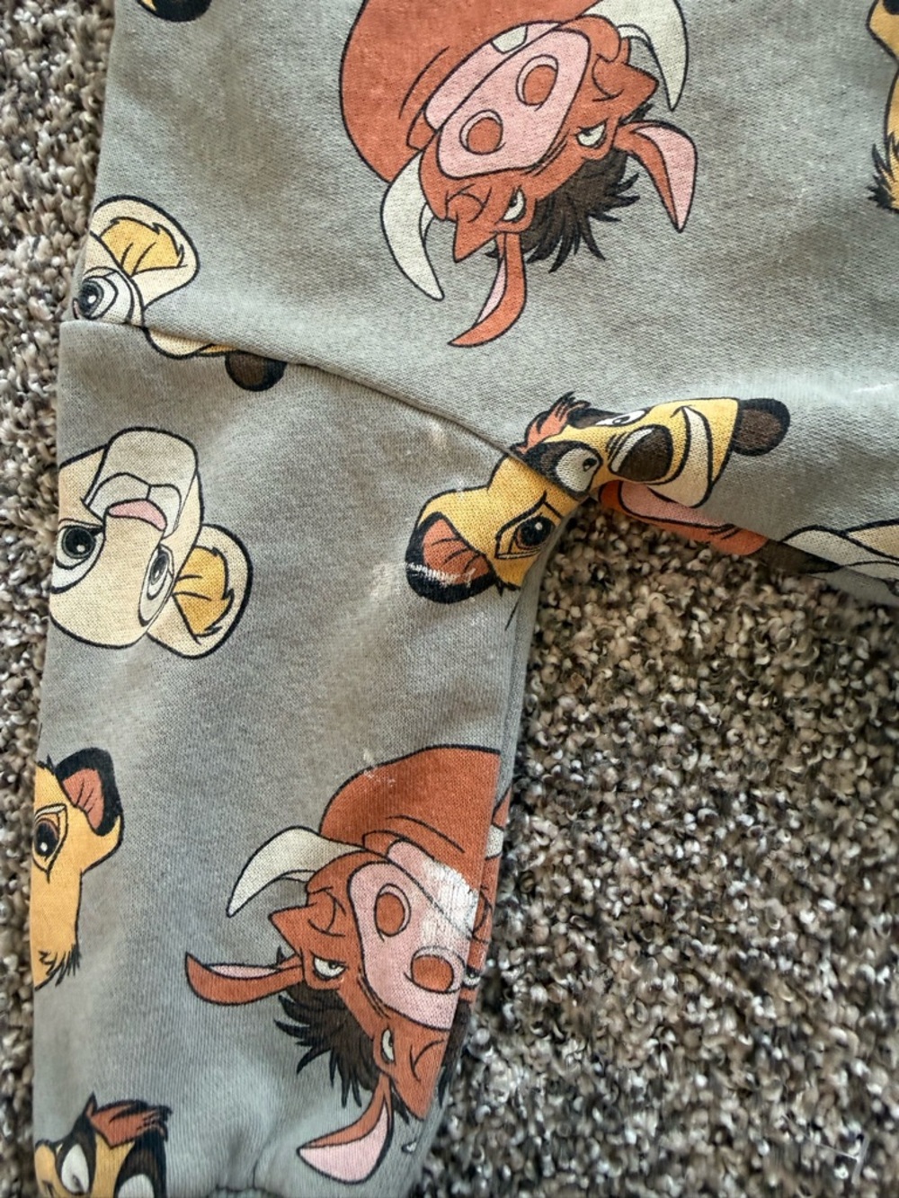 H&M Grey Lion King Print Kids Sweatshirt Size 12-18 Months - Picture 4 of 4